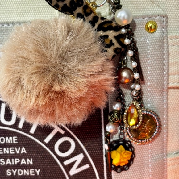 Chic Leopard Pom Pom Keychain bag tote purse Charms - Picture 6 of 10